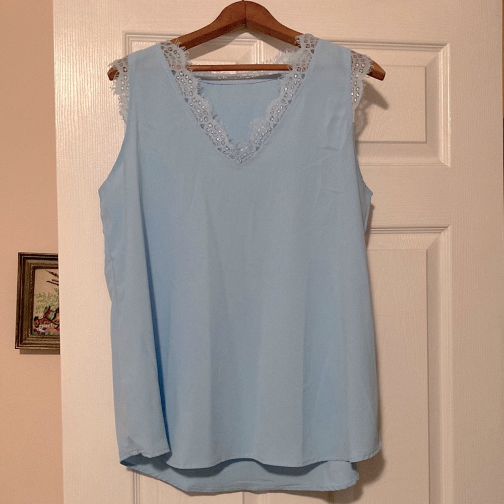 Lacy Flowy Tank for Summer!